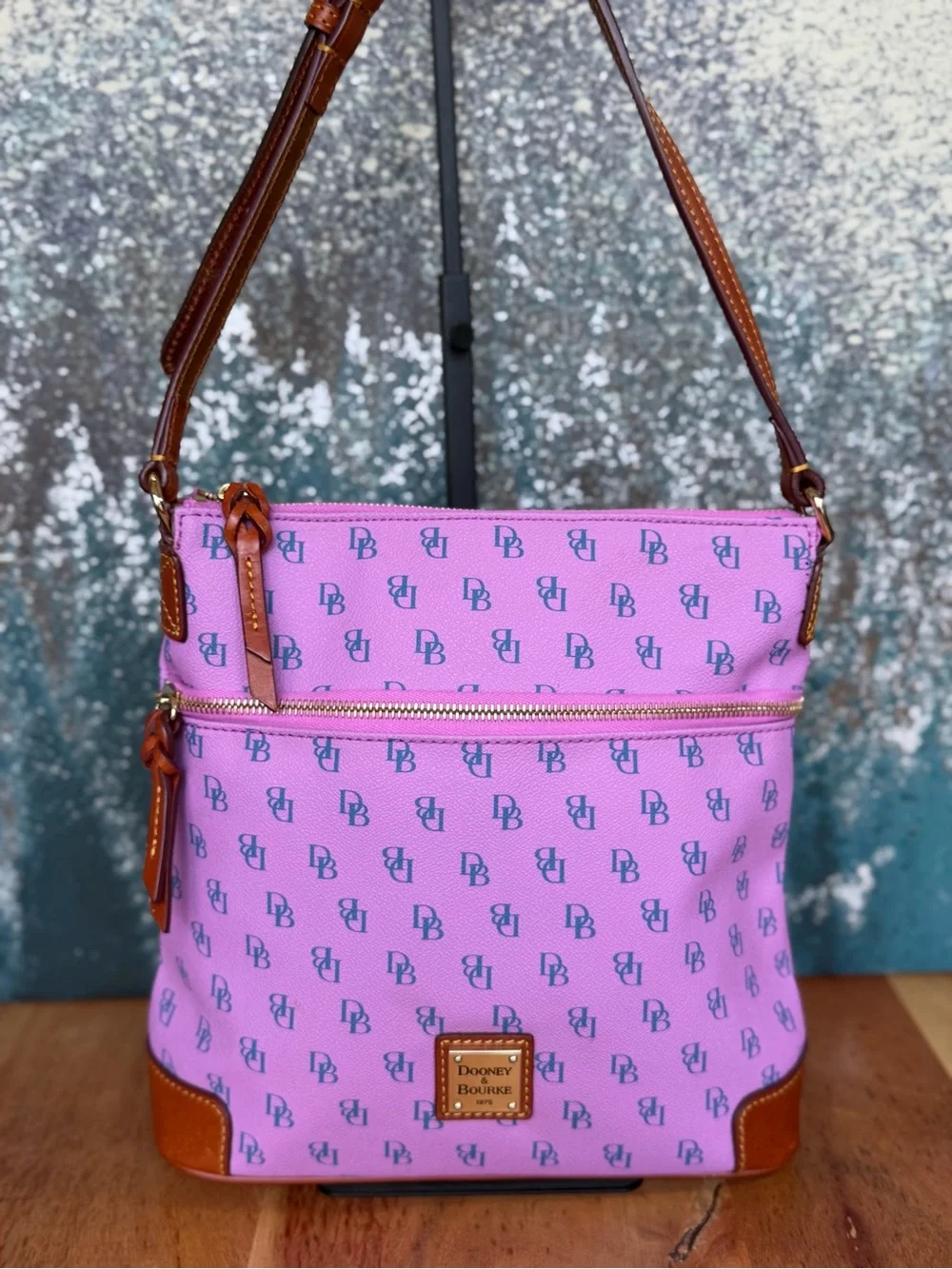 Dooney‎ & Bourke Whimsical Vintage Y2K Gretta Crossbody Purple/Blue EVC